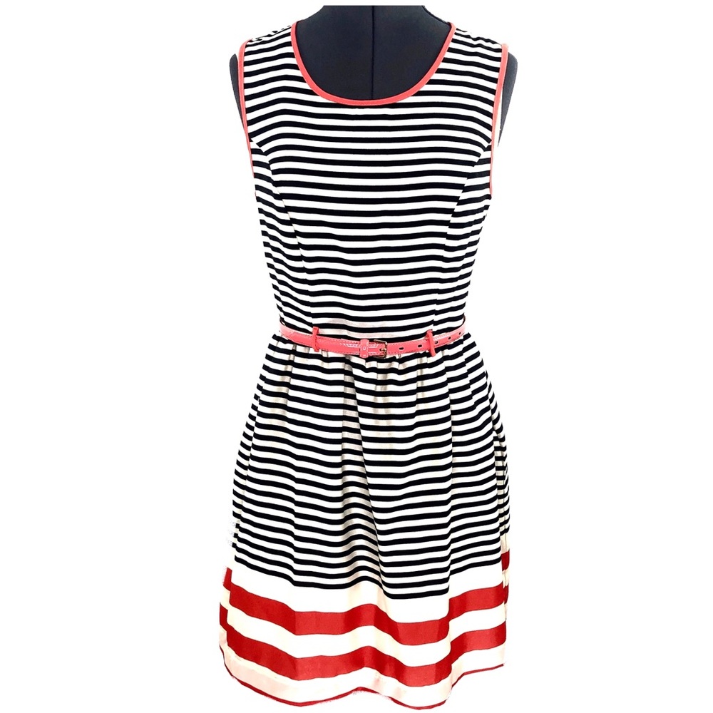 Monteau Fitted Sleeveless Belted Dress Sz M